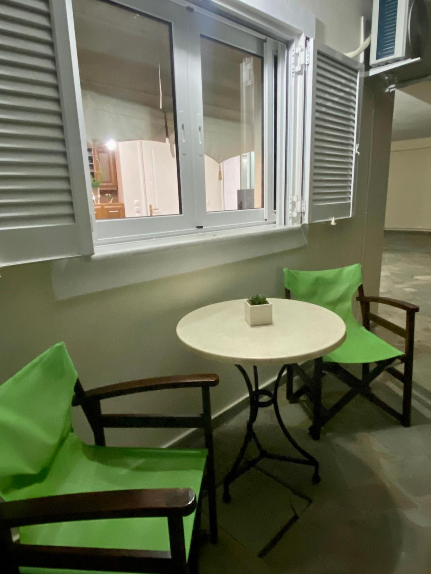 Nikos Apartment สปาตา ภายนอก รูปภาพ