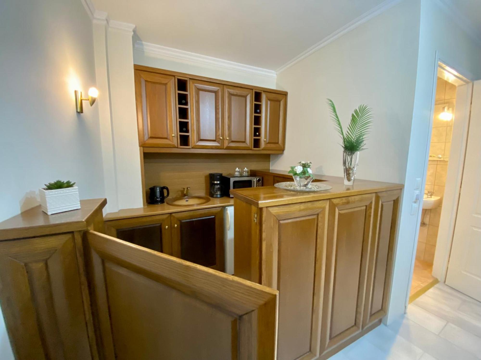 Nikos Apartment สปาตา ภายนอก รูปภาพ