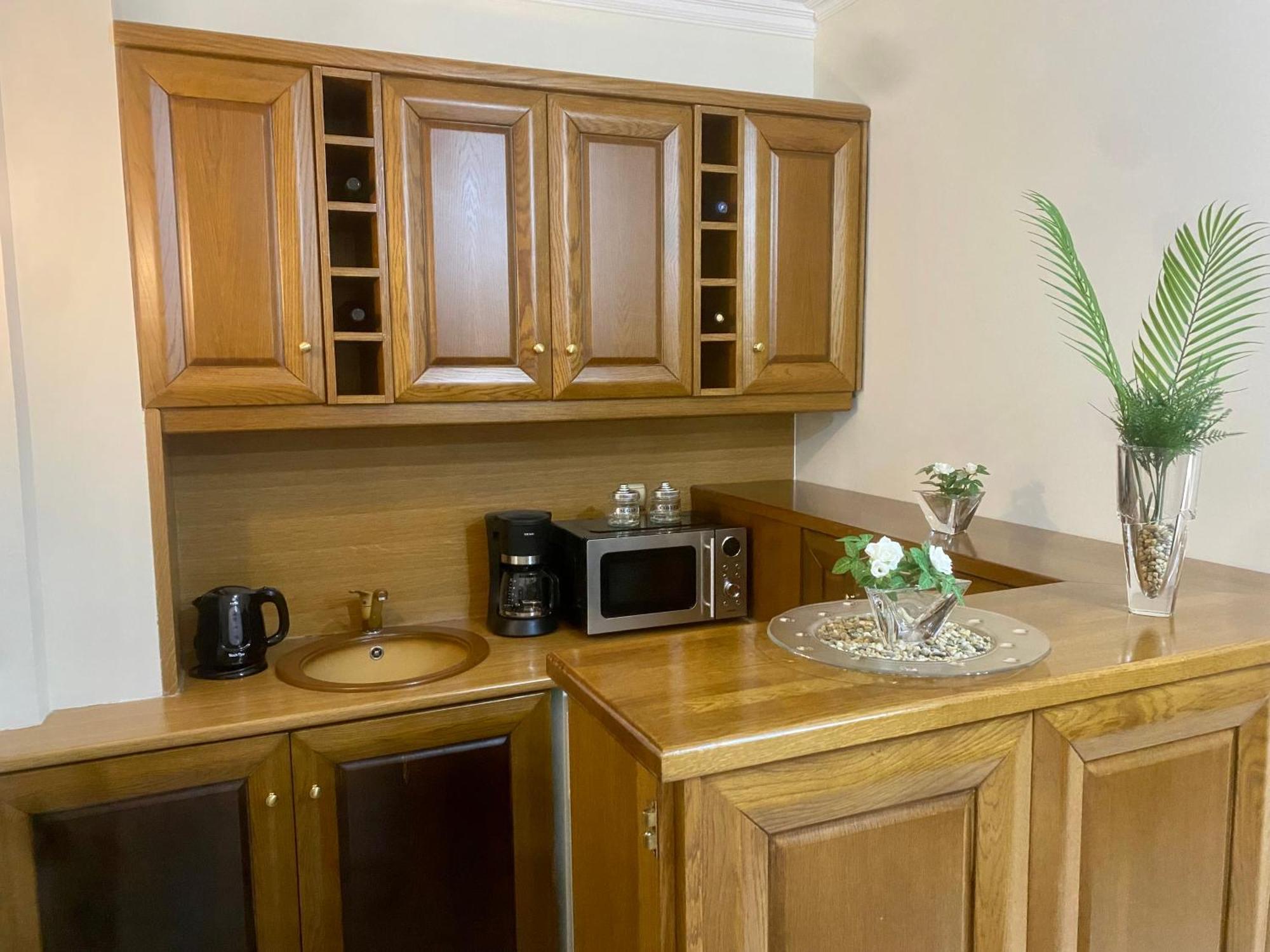Nikos Apartment สปาตา ภายนอก รูปภาพ